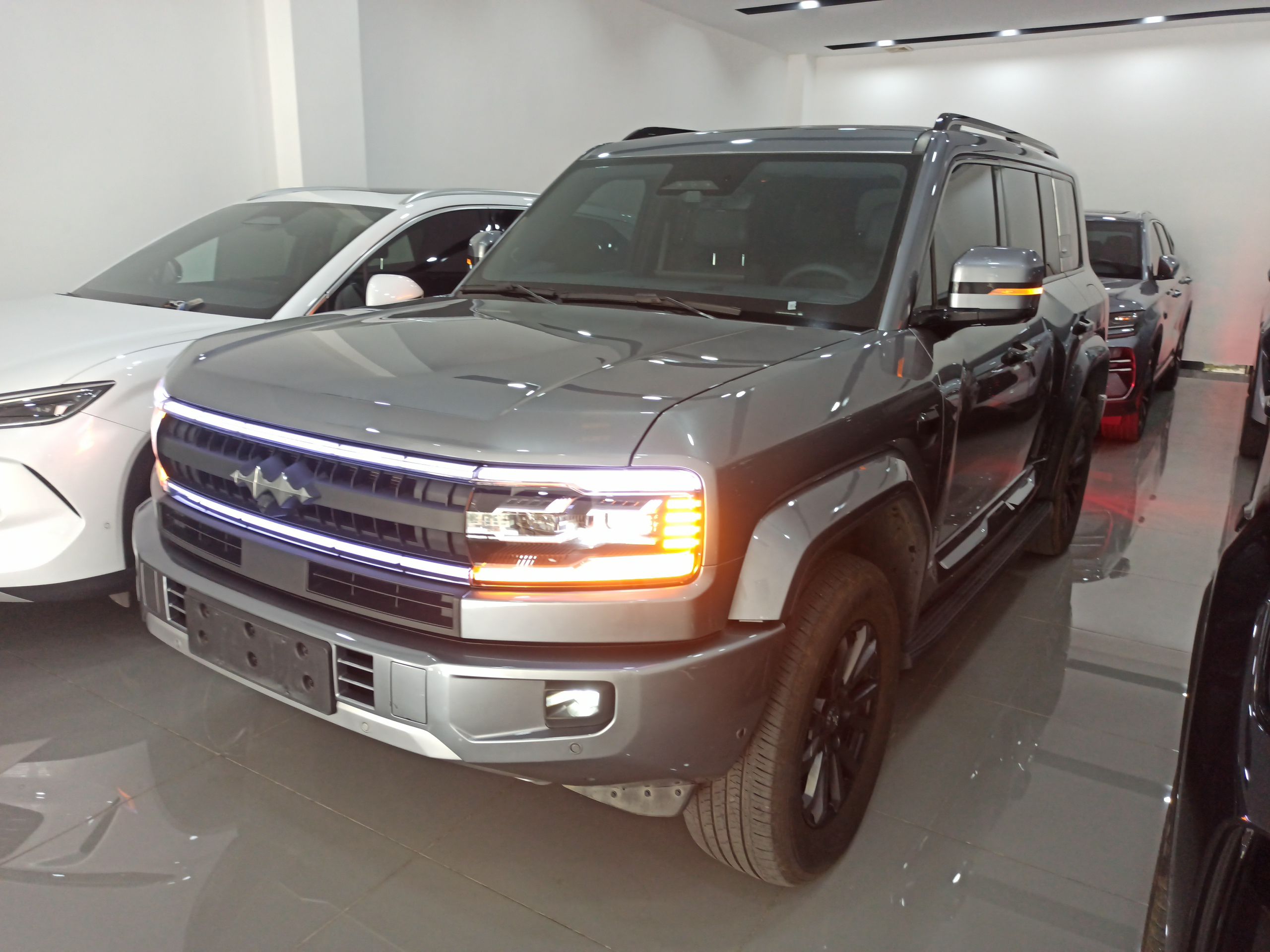 Под передней частью автомобиля