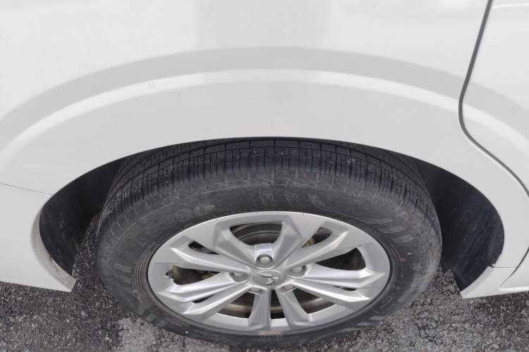 Used Wuling Jiachen 2022 1.5T Manual Comfort & Dynamic Version
