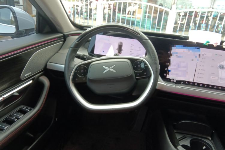 Used XPeng P7 2022 670E+