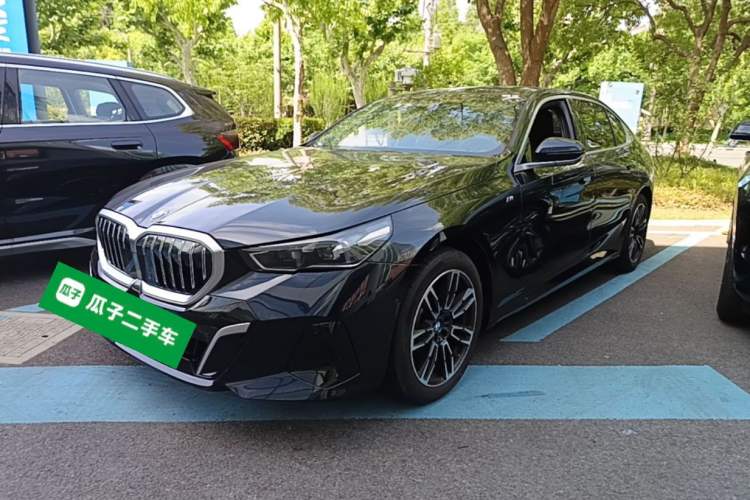 Used BMW 5 Series 2025 525Li M Sport Package