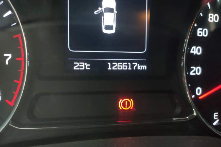 Used Kia K3 2016 1.6L Automatic GLS Odometer Close Up