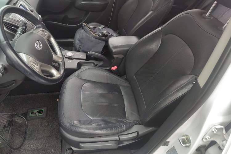 Used Hyundai ix35 2013 2.0L Automatic Two-Wheel Drive Smart GLS China IV Standard Left Front Seat