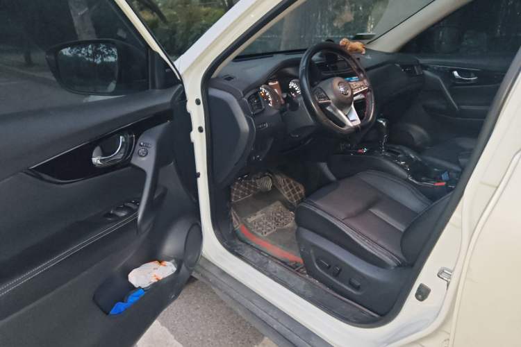 Used Nissan X-Trail 2019 2.0L CVT Smart Connect Comfort Edition 2WD