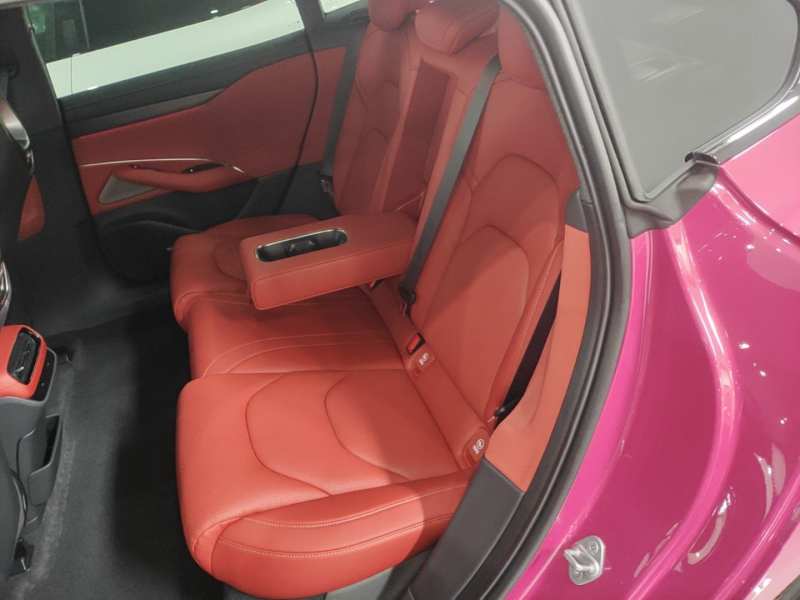 Used Xiaomi Auto SU7 2024 Rear-Drive Ultra-Long Range Advanced Pro-Level Intelligent Driving Version — 16