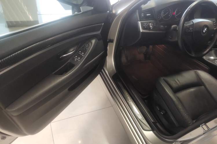 Used BMW 5 Series 2013 530Li Leading Model Driver Seat