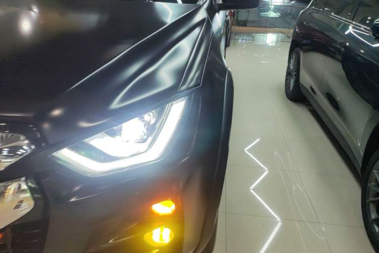 Used Isuzu D-MAX 2021 1.9T Automatic 4x4 Diesel Global Huan Dong RZ4E
