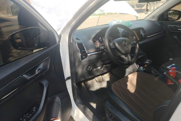 Used Skoda Karoq 2019 TSI280 Smart Drive Deluxe Edition China VI Standard Driver Seat