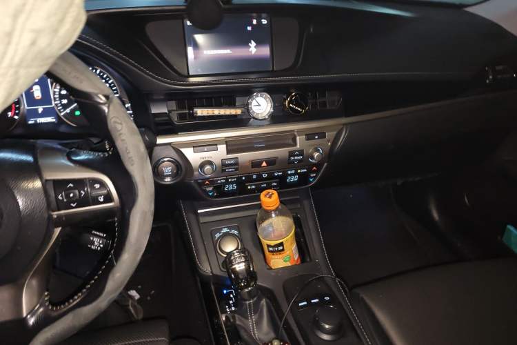 Used Lexus ES 2015 200 Elite Edition
