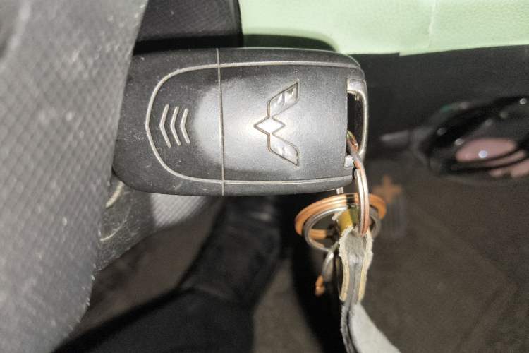 Used Wuling Hongguang MINIEV 2020 Zizai Version Lithium-NMC Vehicle Key