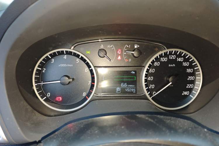 Used Nissan Sylphy 2019 1.6XV CVT Smart Connect Luxury Edition China VI Standard