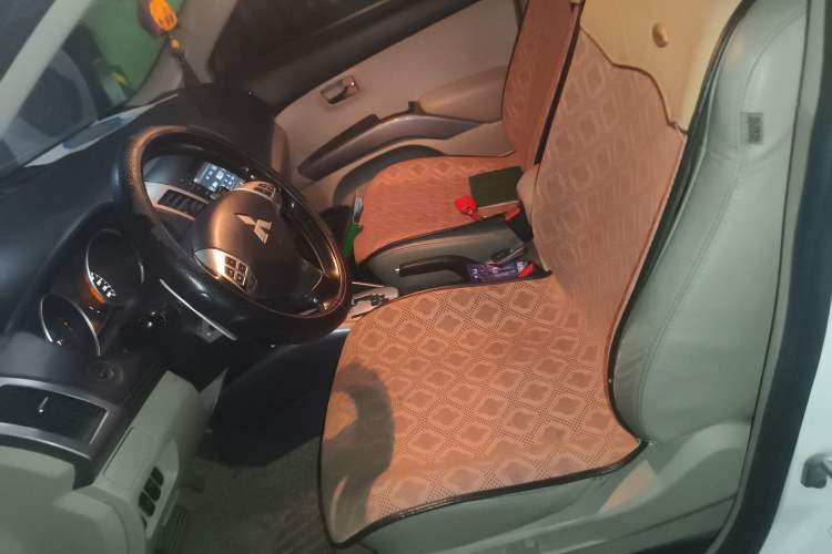 Used Mitsubishi Outlander 2010 Kinhui 2.4 Fashion Edition
