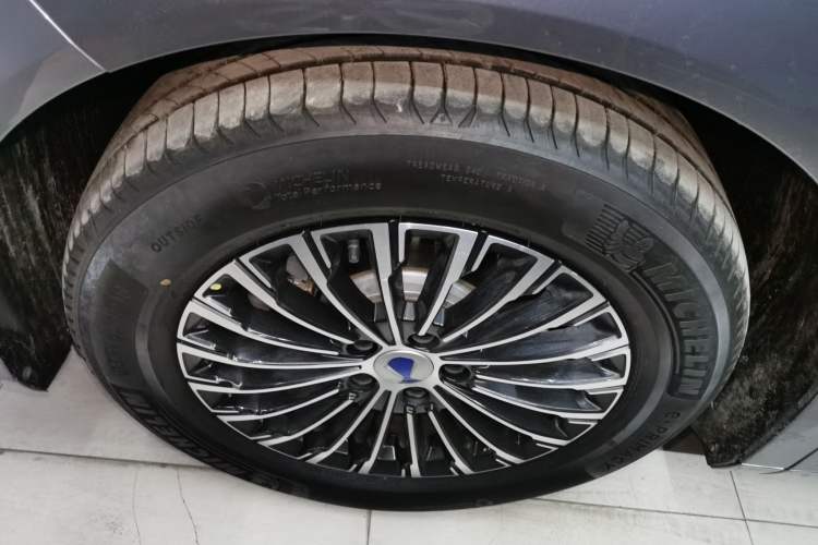 Used Denza D9 2022 DM-i 970 Four-Wheel Drive Prestige Model