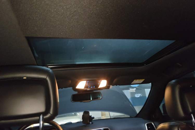 Used Jeep Grand Cherokee 2016 3.0L Elite Navigation Edition Headliner