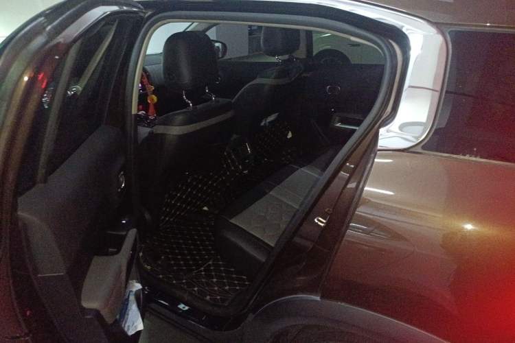 Used Citroen C5 AIRCROSS 2017 380THP Luxury Model Left Rear Seat