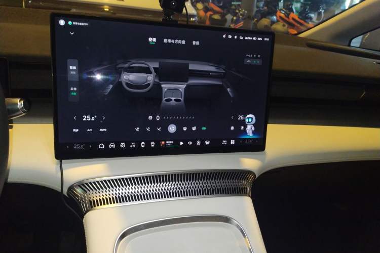 Used XPeng X9 2024 702 Ultra-Long Range Max
