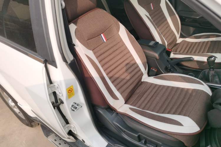 Used Haval H5 Classic 2013 Zhizun Edition 2.0T Manual 4x4 Prestige Model
