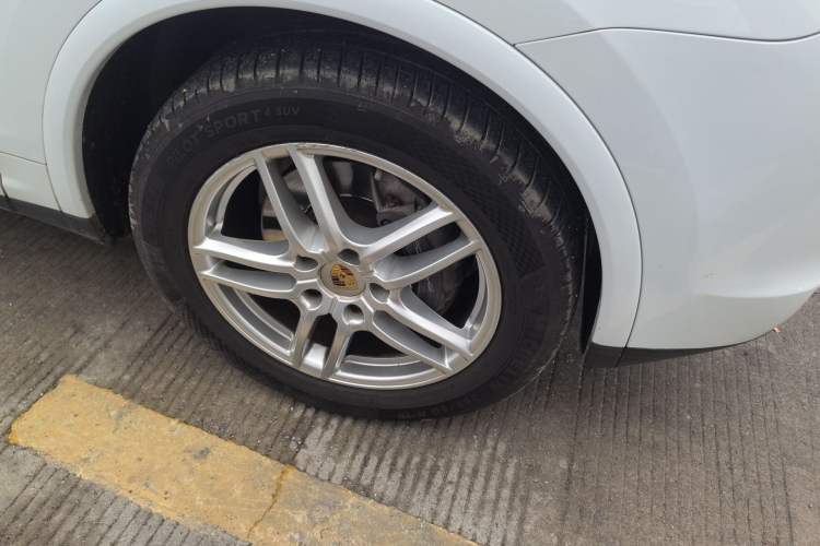 Used Porsche Cayenne 2016 Cayenne Platinum Edition 3.0T