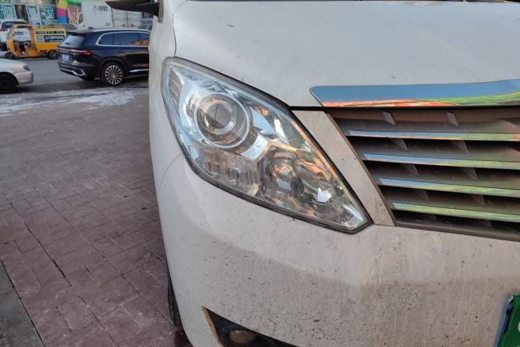 Used FORTHING Lingzhi PLUS 2022 Travel Edition 2.0L Manual Luxury Version 7 Seats
