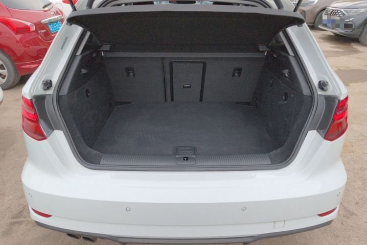 Used Audi A3 2018 30th Anniversary Edition Sportback 35 TFSI Fashion Model
