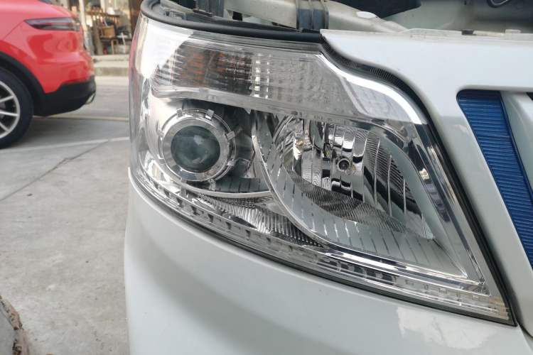 Used CHANGAN KAICHENG Ruixing EM80 2023 Side-Hinged 5-Seater Comfort Version 38.7 kWh