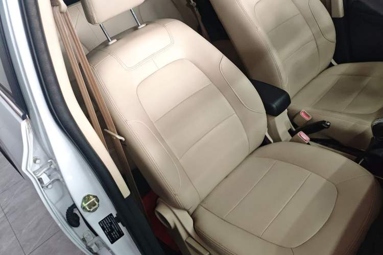 Used FAW Yingzhi G3 2014 1.5L Manual Zhihao Edition