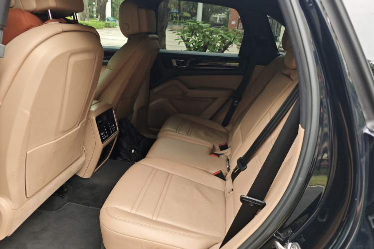 Used Porsche Cayenne E-Hybrid 2019 Cayenne E-Hybrid 2.0T
