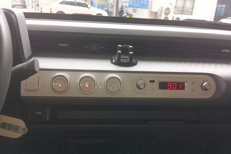 Used Wuling Hongguang MINIEV 2022 GAMEBOY 200km Gaming Edition with Lithium Iron Phosphate