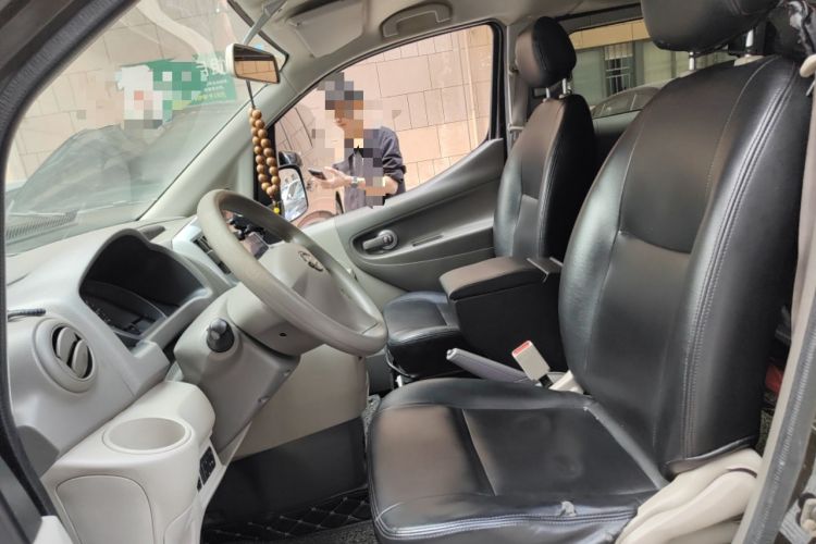 Used Nissan NV200 2016 1.6L CVT Deluxe Model Left Front Seat