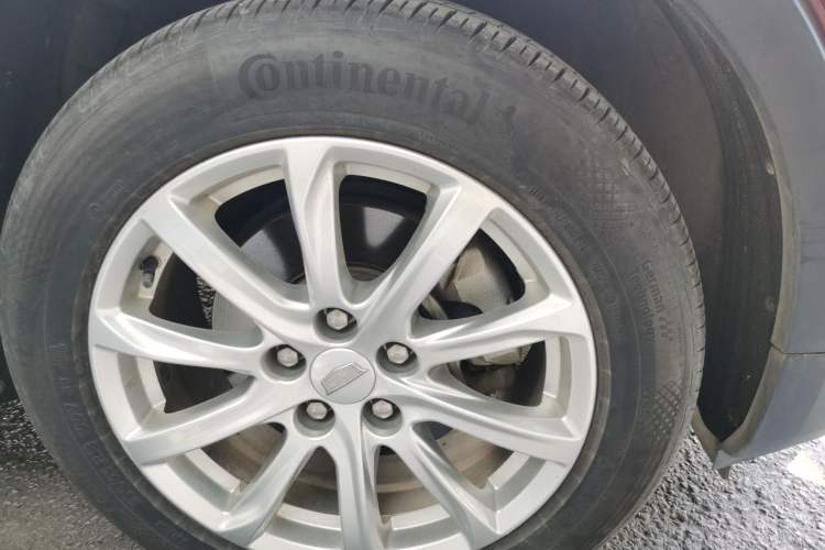 Used Cadillac XT4 2018 28T Two-Wheel Drive Tech Version