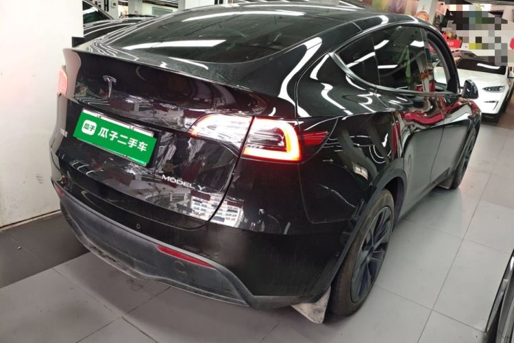Used Tesla Model Y 2023 Rear-Wheel-Drive Version

