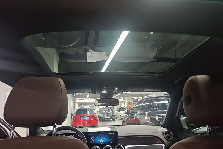 Used Mercedes-Benz GLB 2021 GLB 200 Dynamic Edition Headliner