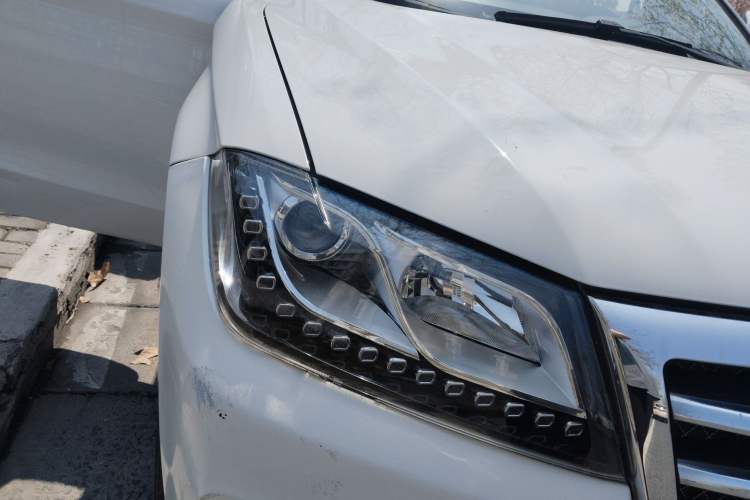 Used Haval H2 2016 Red-Label 1.5T Manual Two-Wheel Drive Luxury Model
