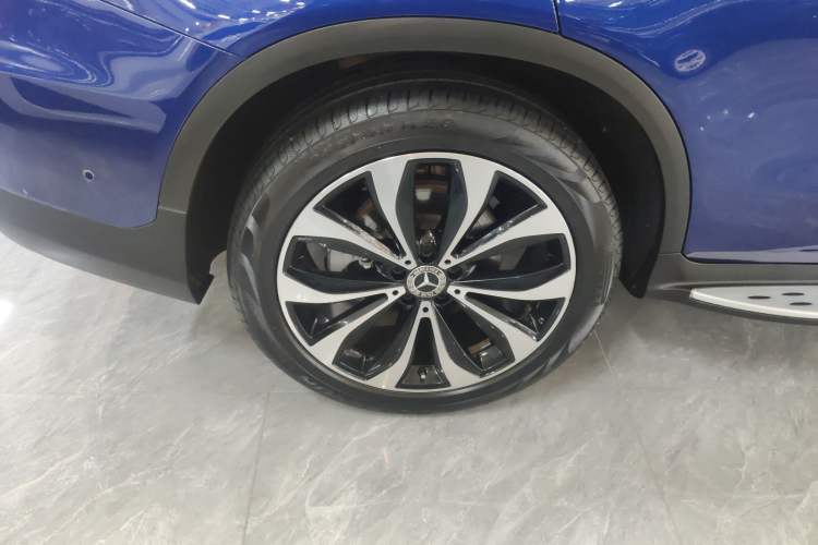 Used Mercedes-Benz GLC Coupe 2017 GLC 260 4MATIC Coupe SUV Right Rear Wheel Hub