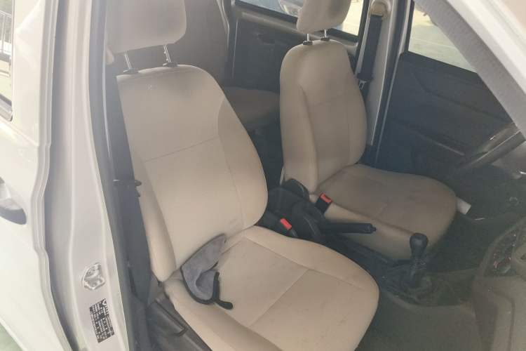 Used Wuling Hongguang V 2022 1.5L Jingqu Edition Electric-Assist LAR
