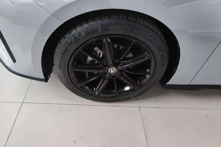 Used CHANGAN UNI-V 2022 1.5T Prestige Version Exterior 1