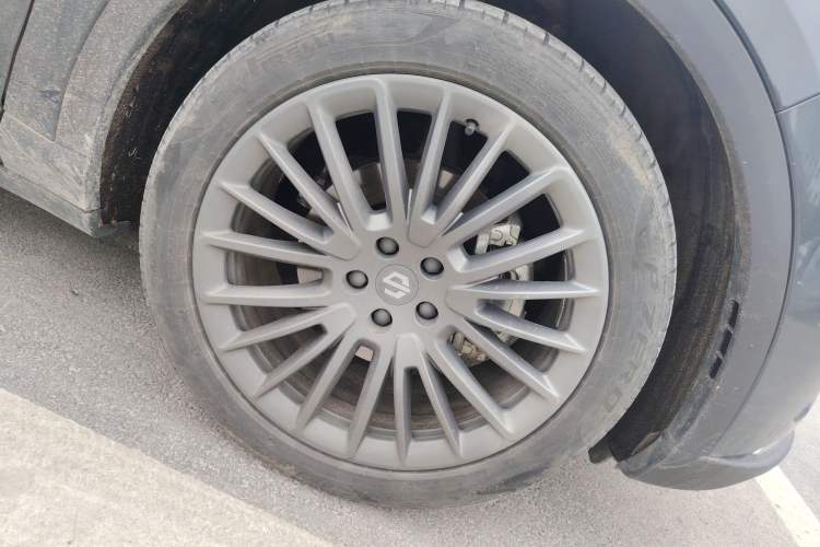 Used Leapmotor C11 2023 Range-Extended 285 Smart Enjoyment Edition Right Front Wheel Hub