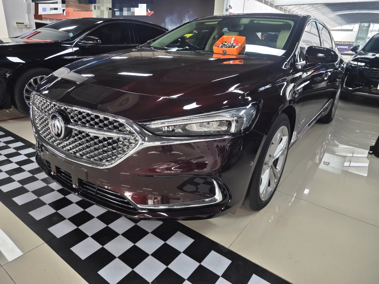 Parte inferior delantera