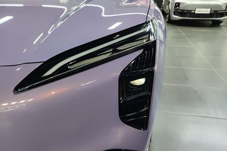 Used Hongqi Tiangong 08 2025 680 Ultra Four-Wheel-Drive Version Left Front Headlight