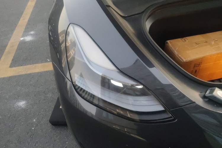 Used Tesla Model Y 2024 Rear-Wheel-Drive Version Right Front Headlight