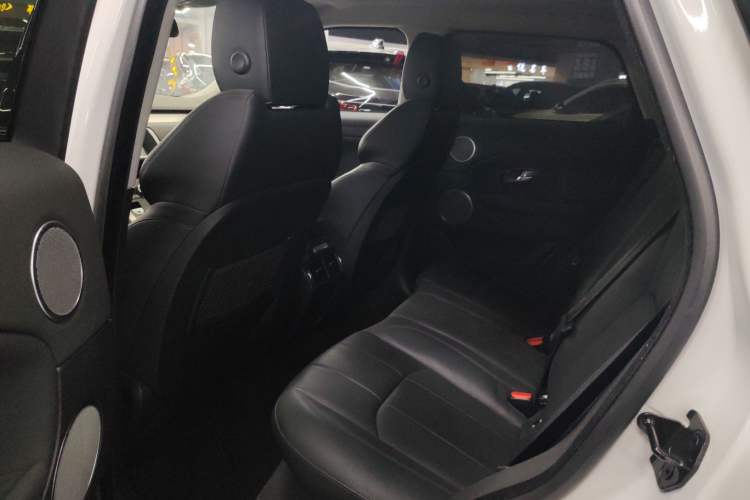 Used Land Rover Range Rover Evoque 2018 240 PS SE Smart Brilliance Edition
