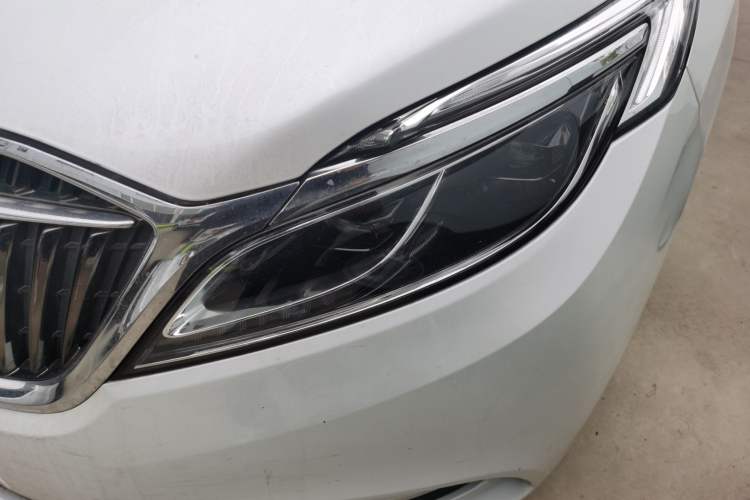 Used Buick GL8 2018 ES 28T Luxury Model China VI Standard Left Front Headlight