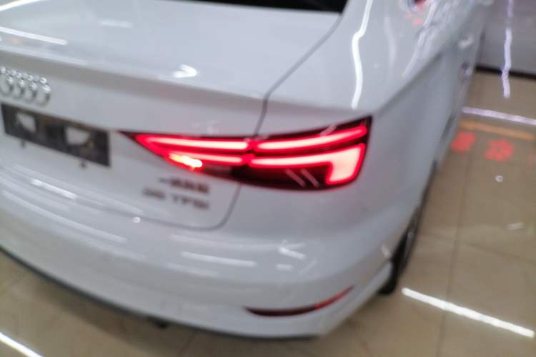 Used Audi A3 2019 Limousine 35 TFSI Fashion Edition China V standard
