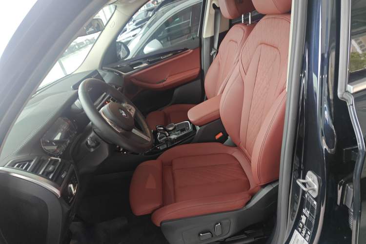 Used BMW X3 2023 xDrive25i M Sport Package
