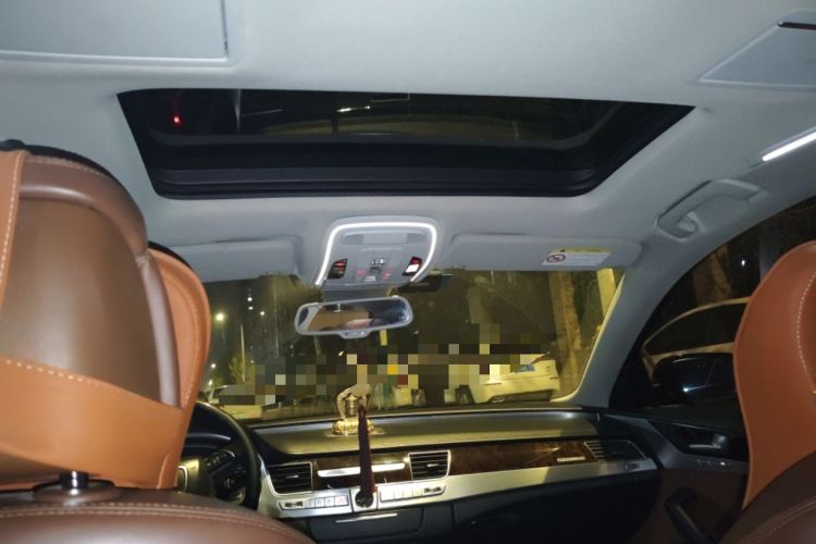 Used Audi A8  Headliner