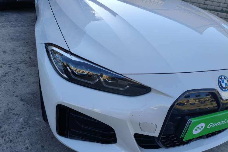 Used BMW i4 2023 eDrive40
