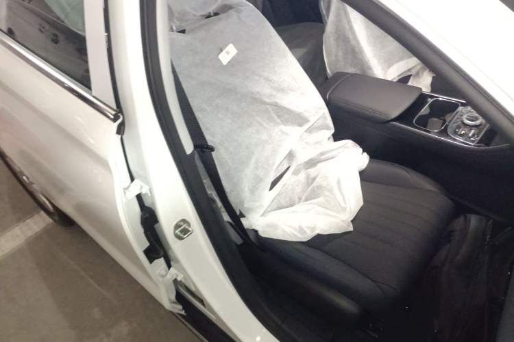 Used Geely Galaxy Stellar 6 2026 Model 60km Exploration Edition Right Front Seat