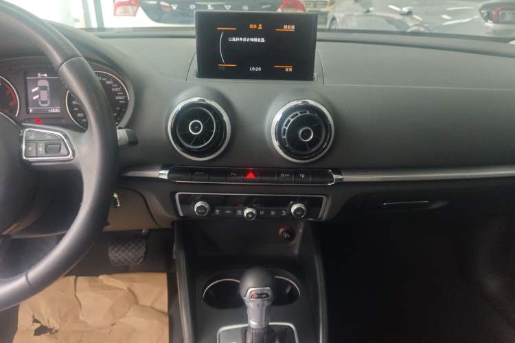 Used Audi A3 2016 Limousine 35 TFSI Style Edition Audio And AC Panel