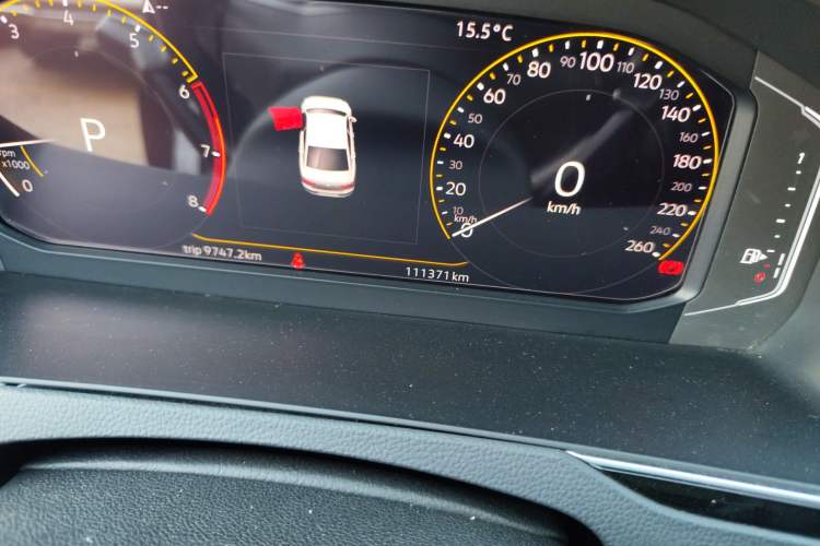 Used Volkswagen Magotan 2020 330TSI DSG Luxury Edition Odometer Close Up