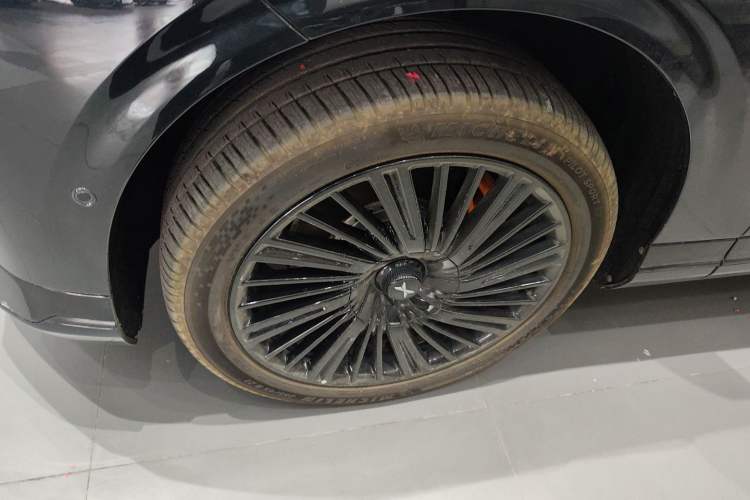 Used XPeng G9 2025 625 Long-Range Max
