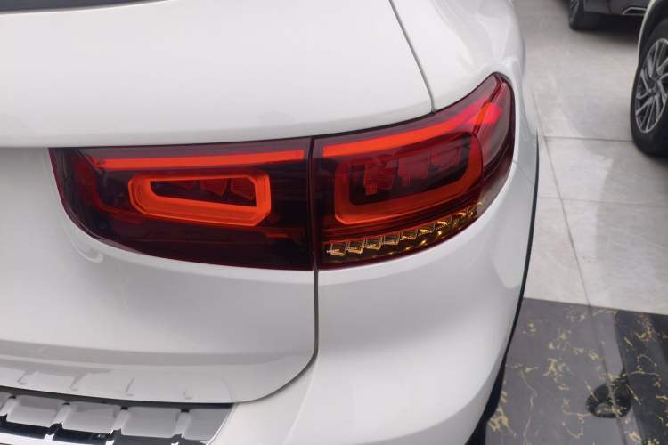 Used Mercedes-Benz GLB 2020 GLB 200 Stylish Edition Exterior 3